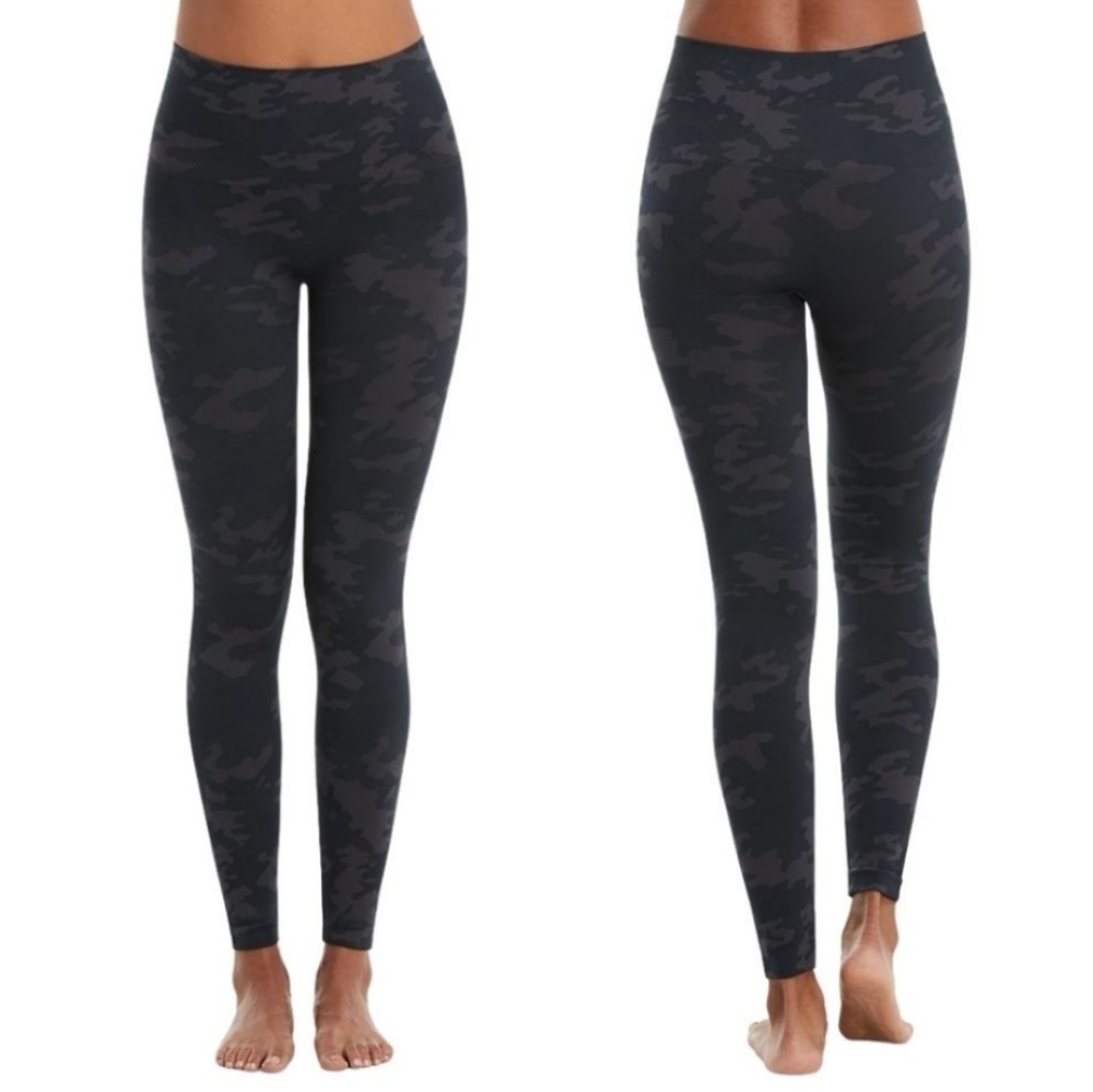 Spanx Look At Me Now Seamless Camo Leggings Large